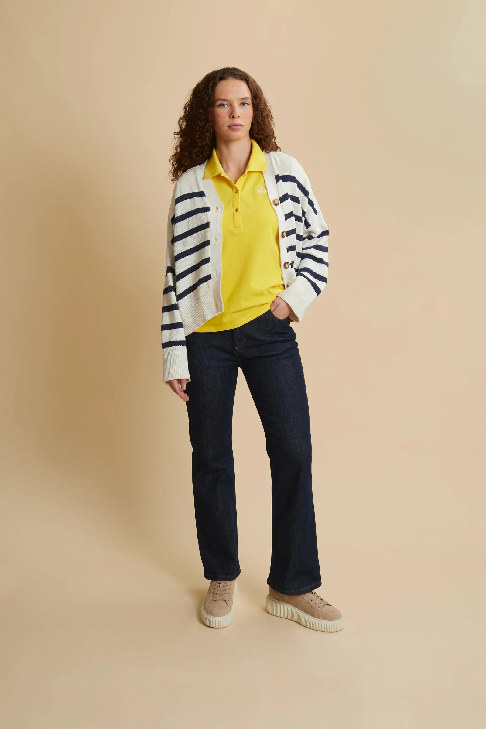 Damen Poloshirt aus Stretch-Piqué mit Schriftzug unter dem Kragen - Clarissa - Image 2