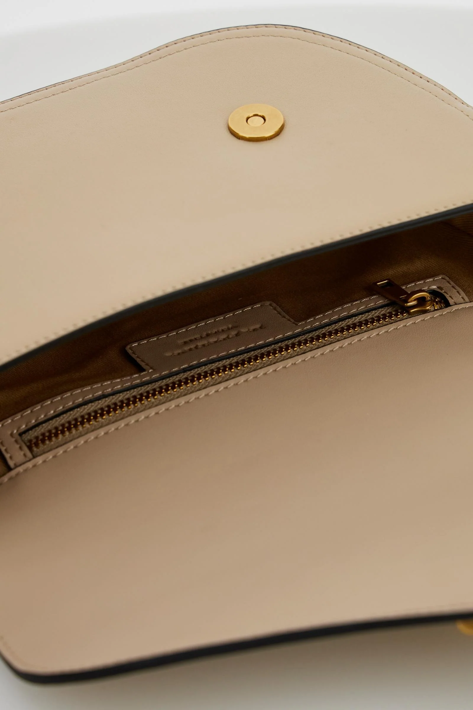 Halbmondtasche aus vollnarbigem Leder – Pampa Small - Image 4