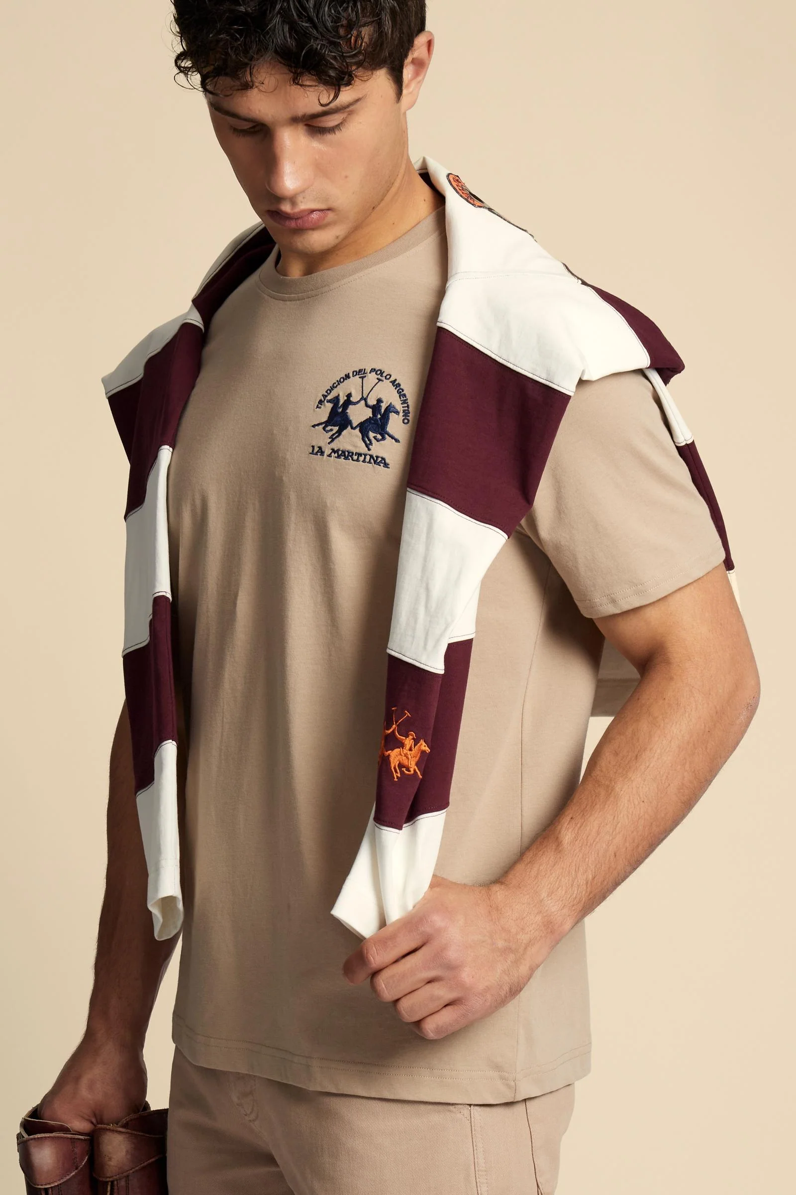 Herren T-Shirt aus Baumwolljersey mit Team-Logo - Vernie - Image 3