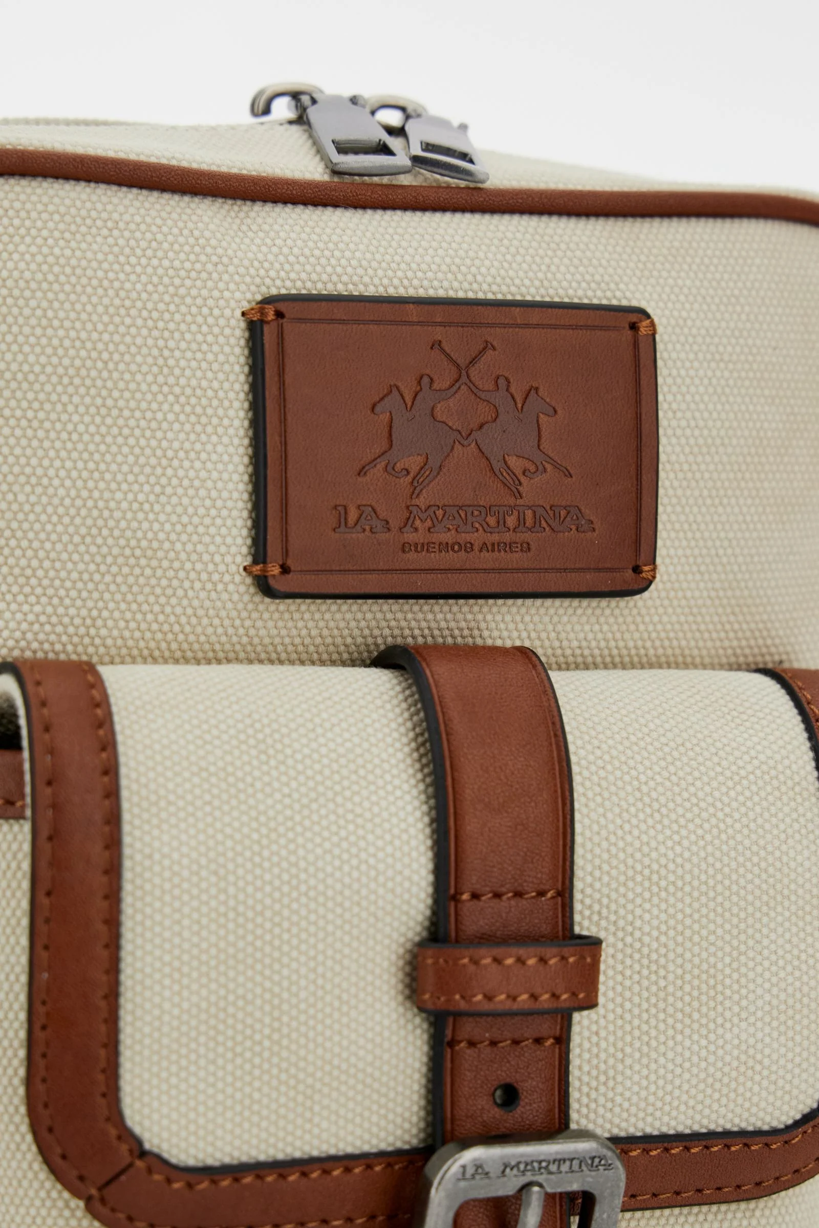 Herren Umhängetasche aus gewaschenem Canvas – Wonderlust Purse - Image 6