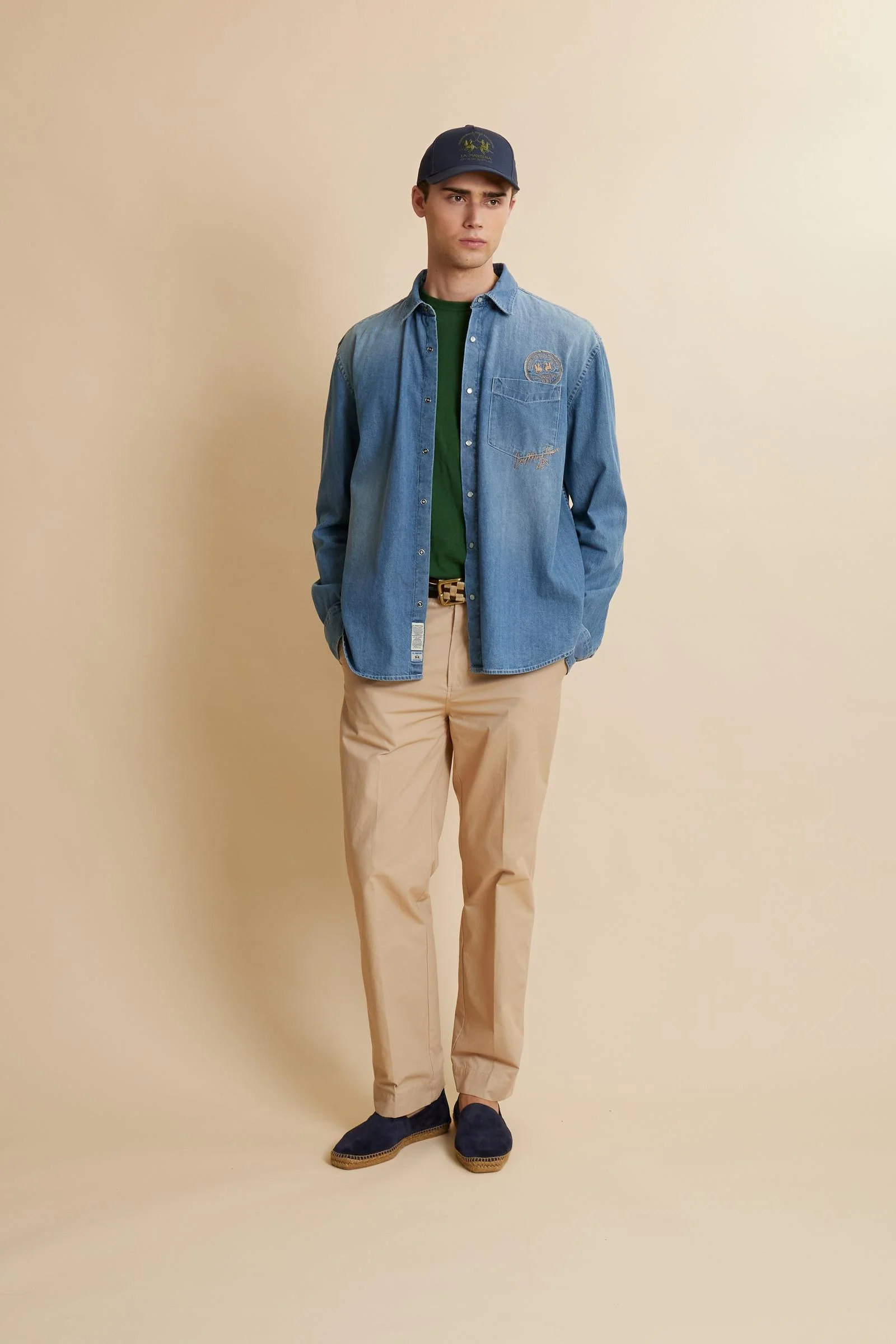 Herrenhemd aus gebleichtem Denim mit verwaschenem Effekt moderne Passform – Curtis - Image 2