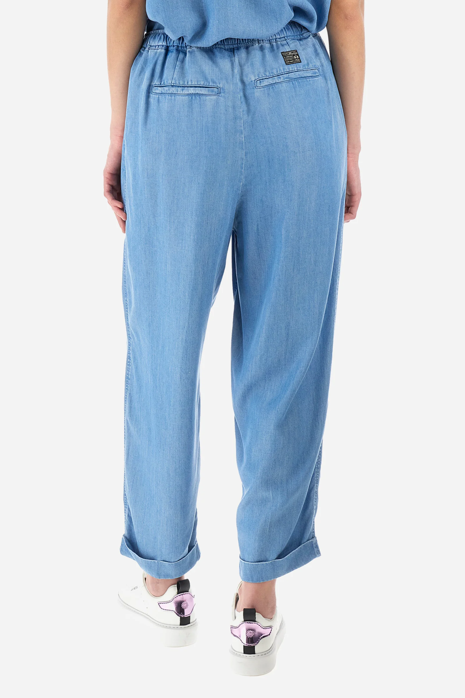Hosen aus Öko-Stoff Regular Fit – Yevette - Image 4