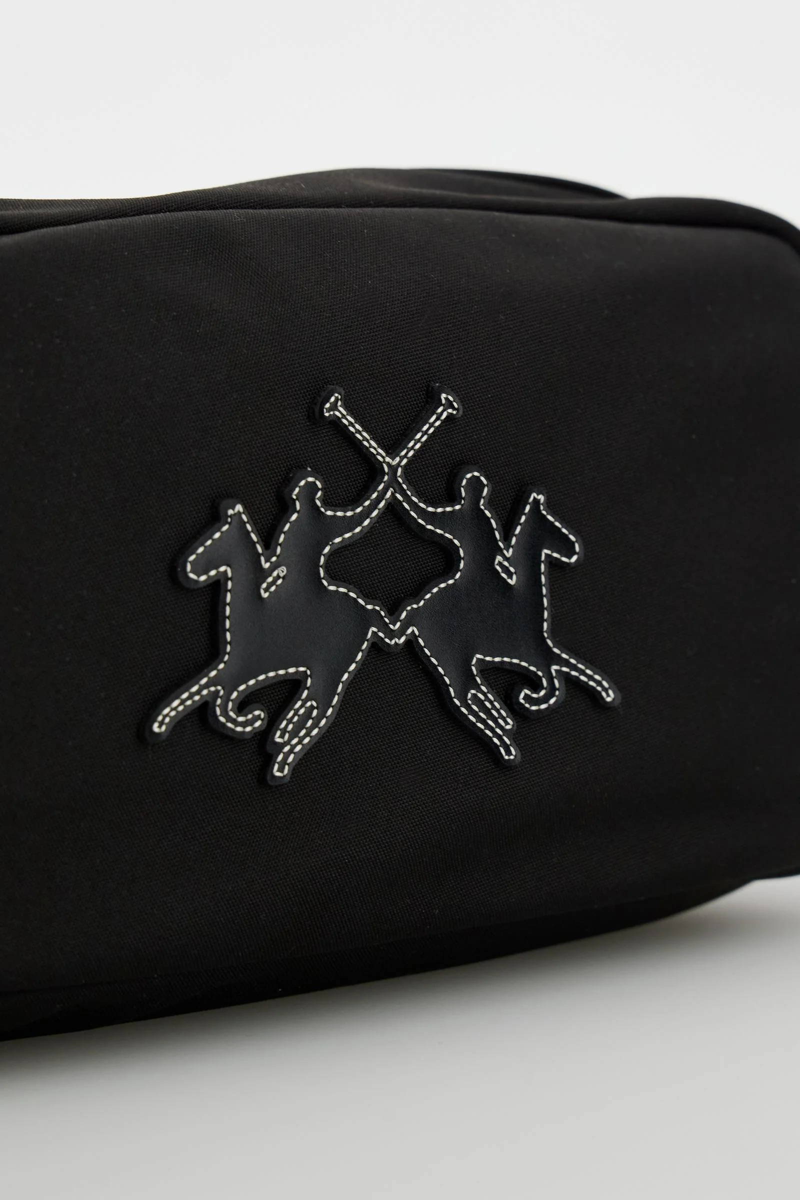 Reiseetui aus technischem Canvas mit Maxi-Logo – Andean Travel Case - Image 6