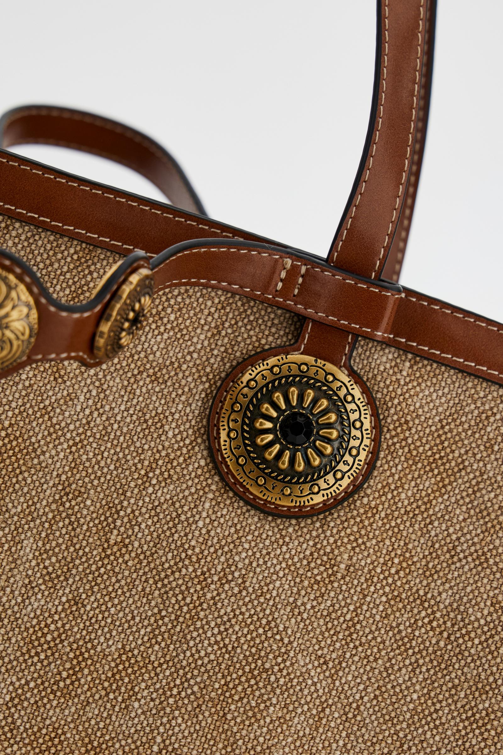 Shopping-Tasche aus Canvas in Leinenoptik mit goldenen Blumen-Nieten – Gaucho Shopping Bag - Image 6